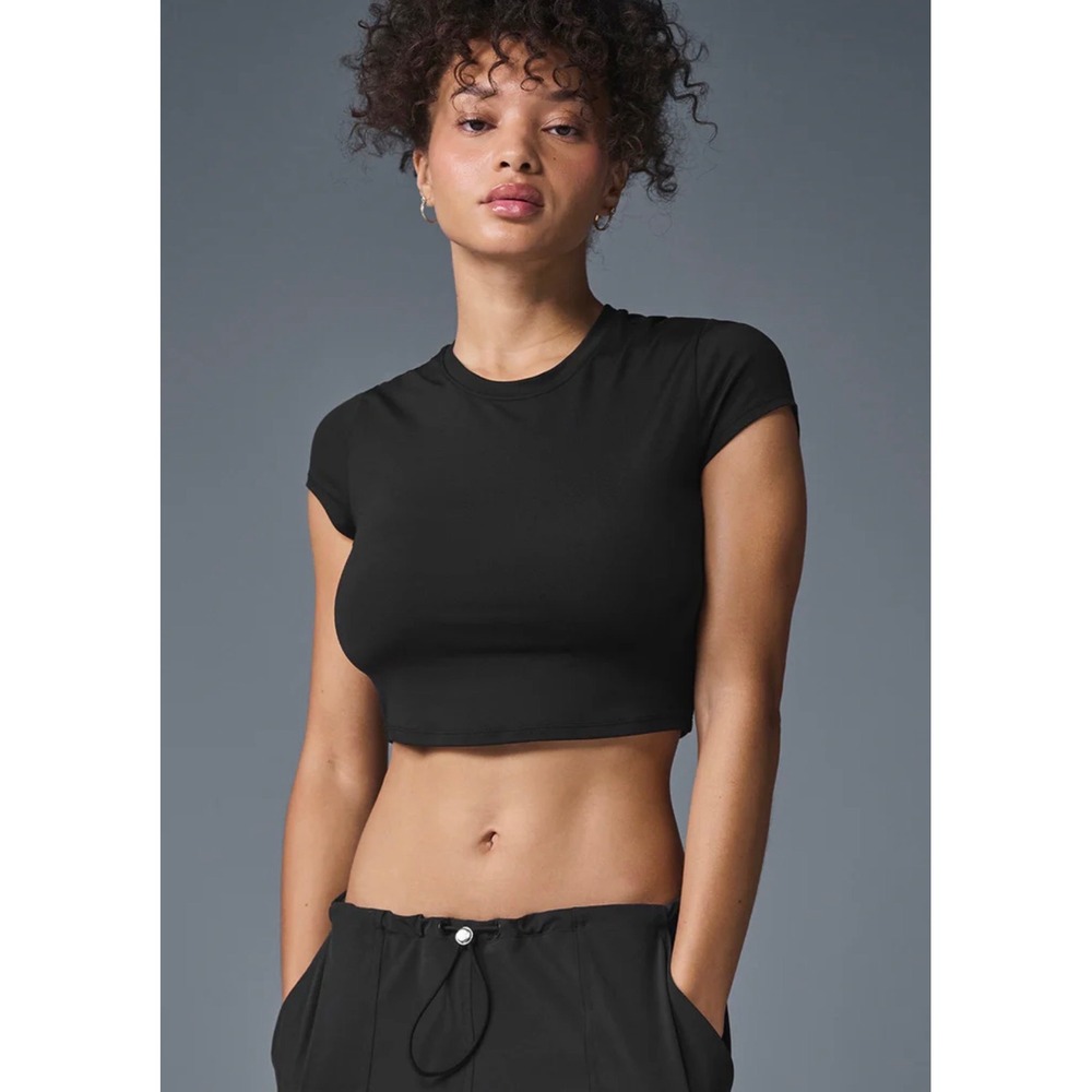 ALO Yoga Alosoft Finesse Crop Tee Black Short Sleeve Women's Small Athletic Top